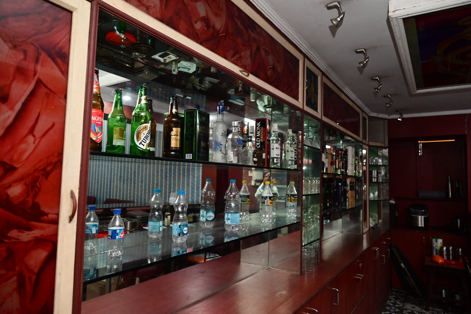 Bar cum Restaurant
